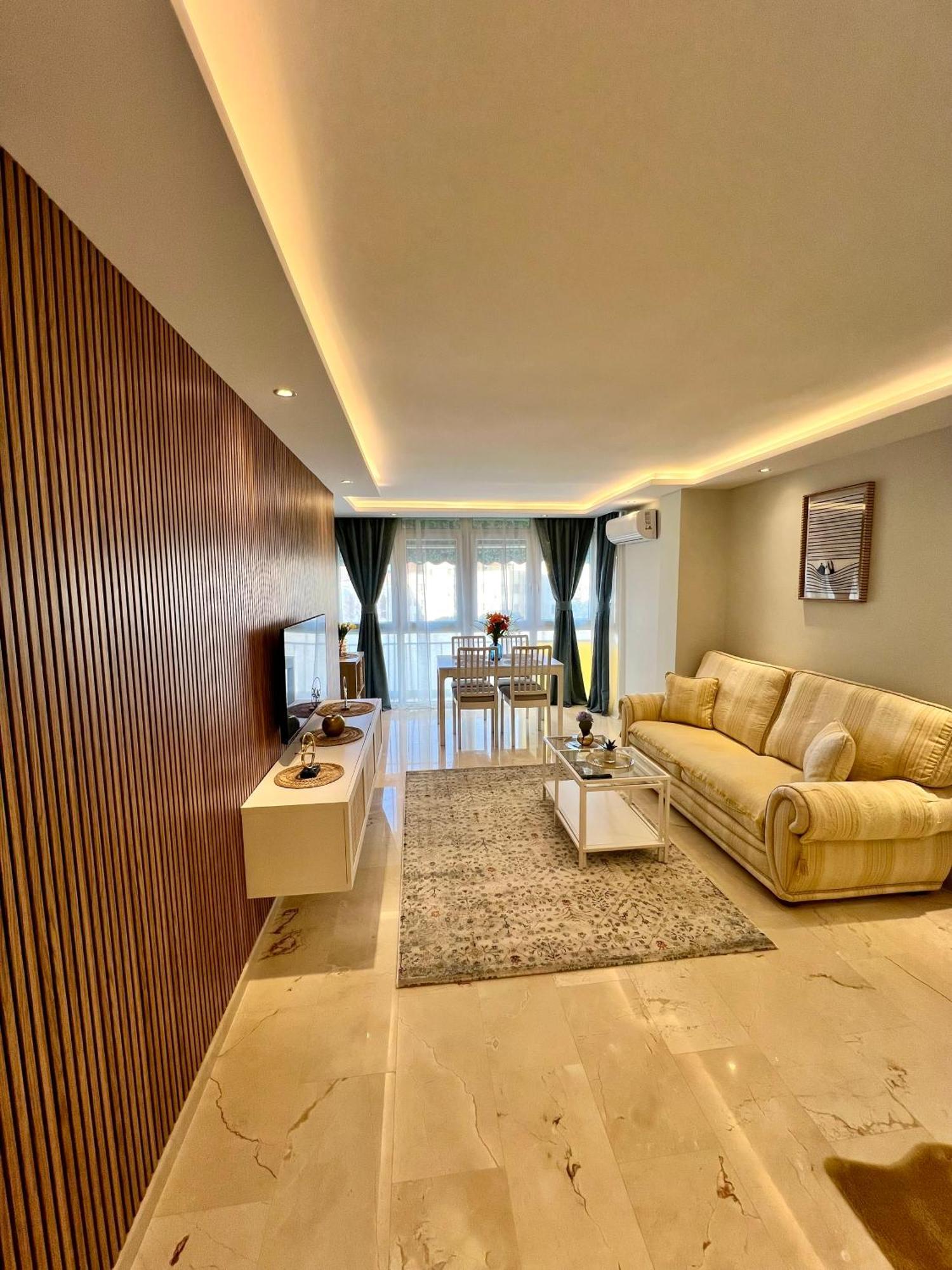 Apartamentos Prestige Suites Malaga IV 外观 照片