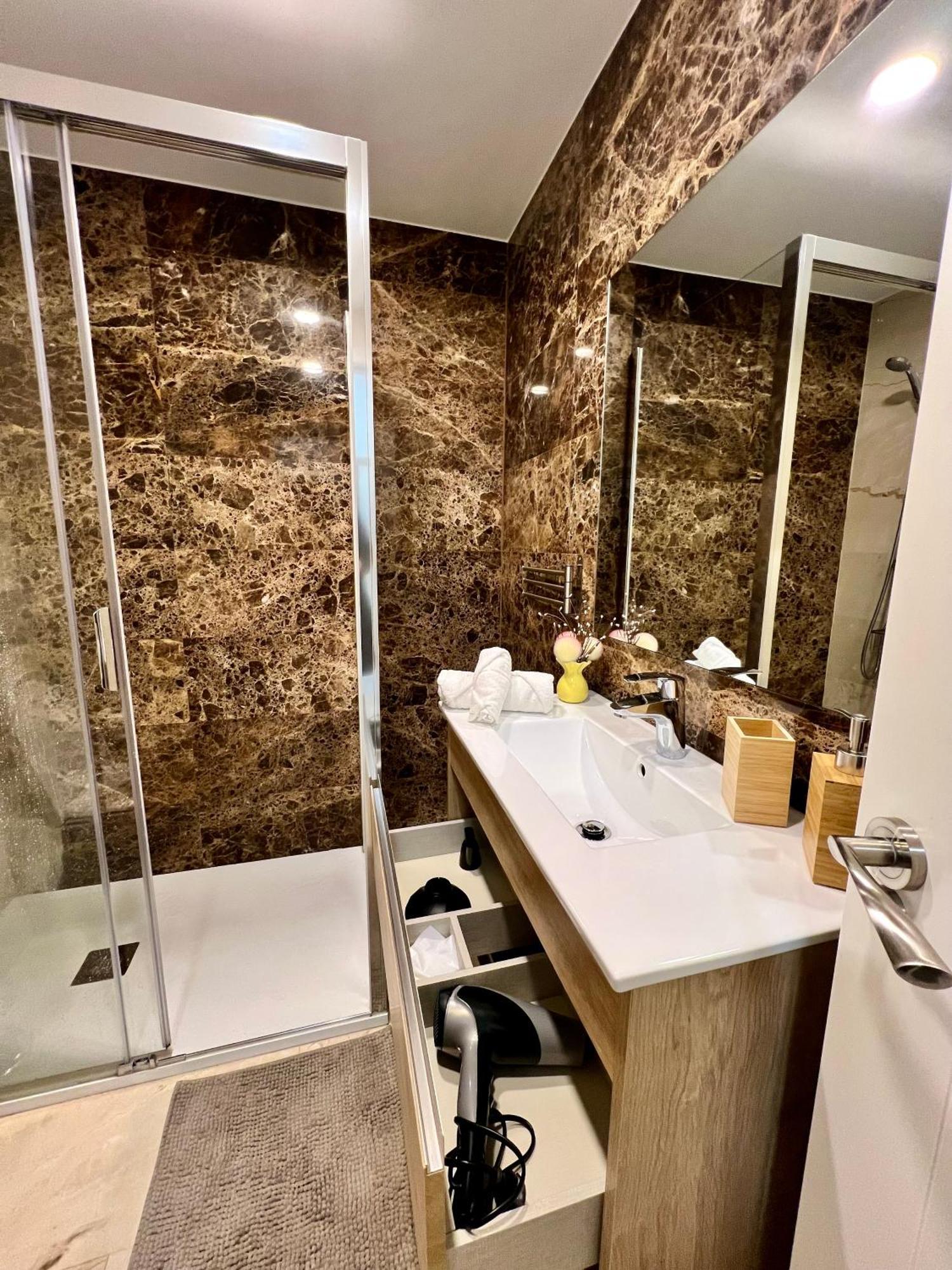 Apartamentos Prestige Suites Malaga IV 外观 照片